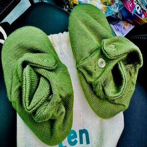 Ten Little Knit Baby Booties